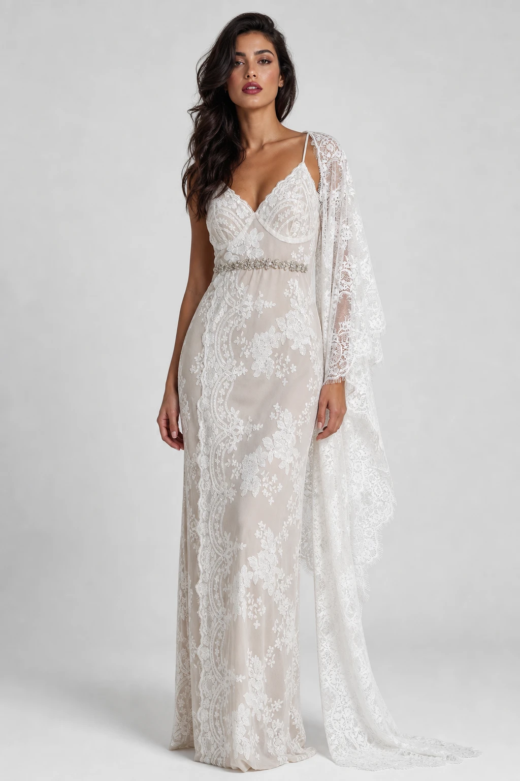 Abito da sposa slip dress Barbara in pizzo su fodera nude con fascia di cristalli
